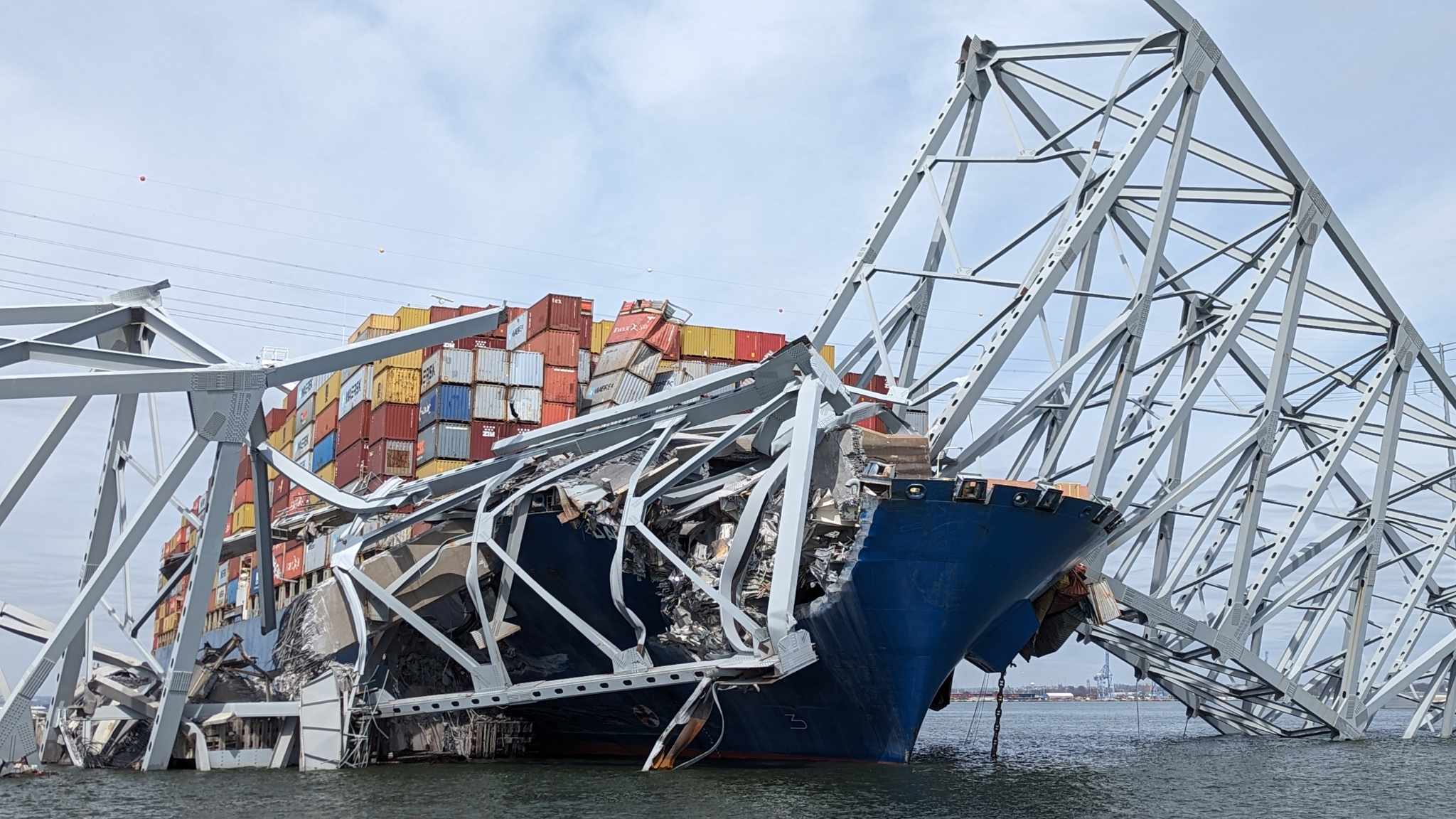 Head on view of container ship Dali crashing into the Francis Scott Key Bride in the Patapsco River.