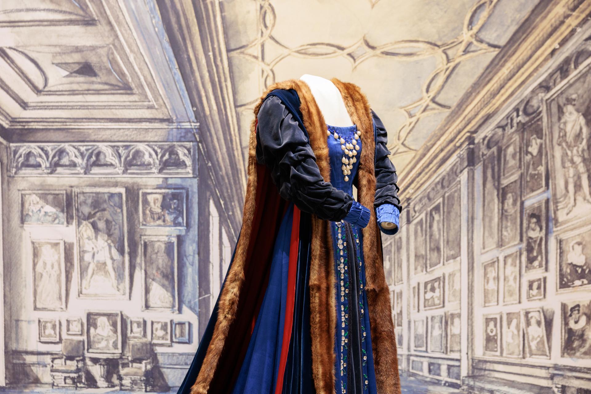 gown worn by maria callas
