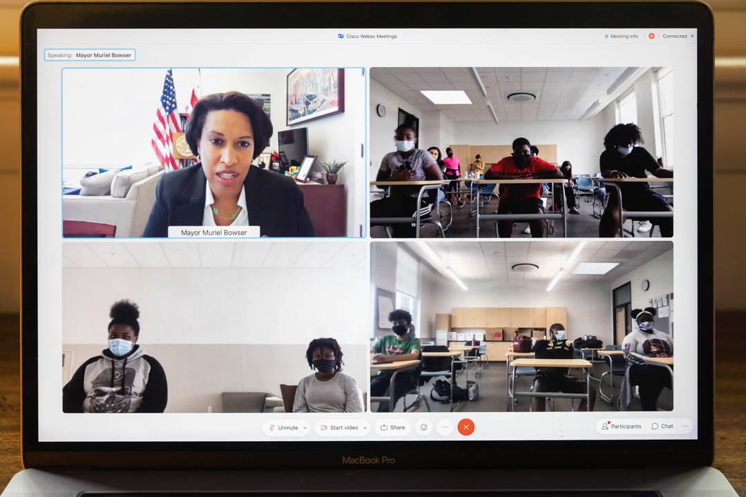 Image of Mayor Muriel Bowser on Zoom with Eliot-Hine students