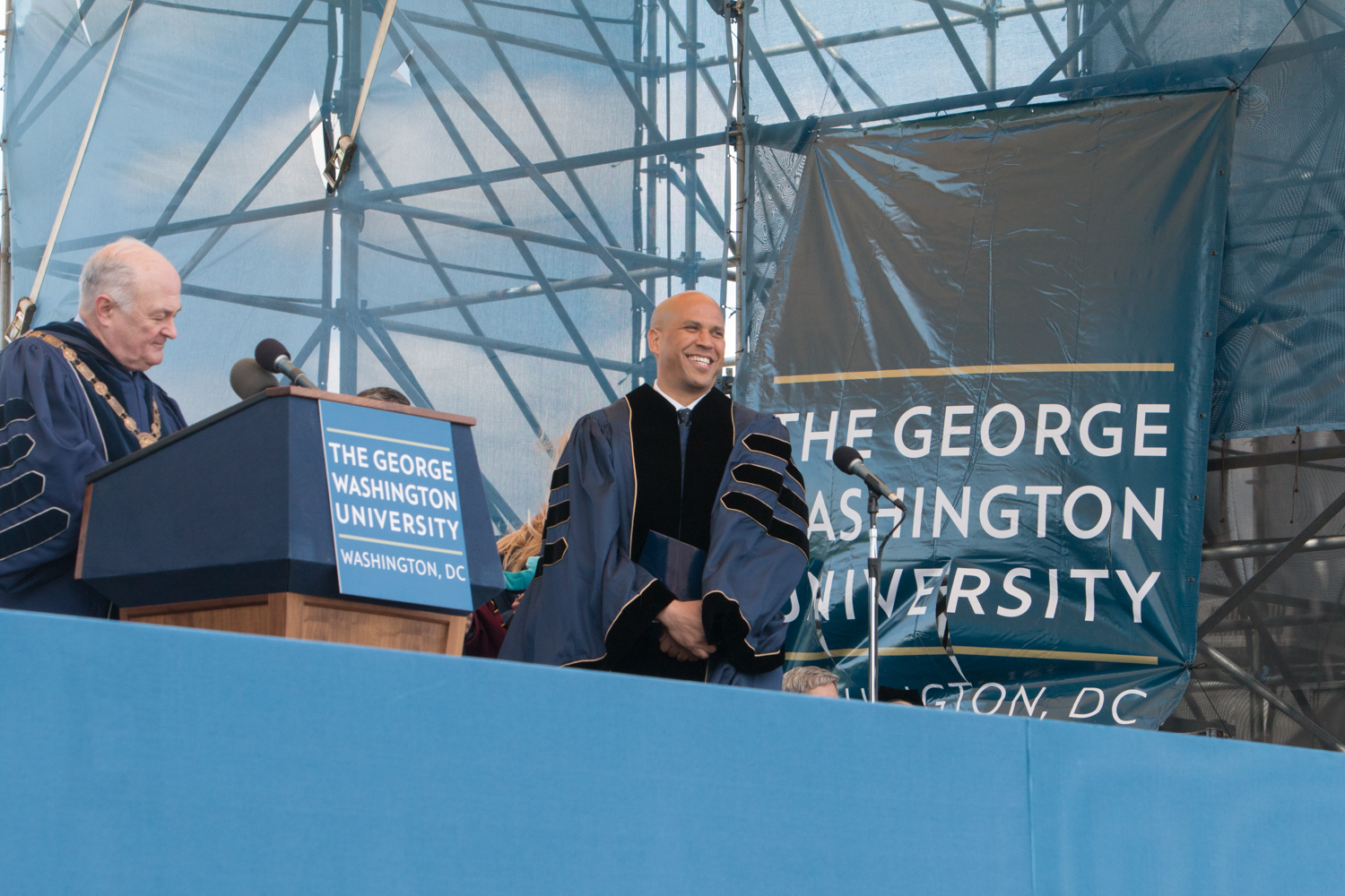 COMMENCEMENT2016_GALLERY