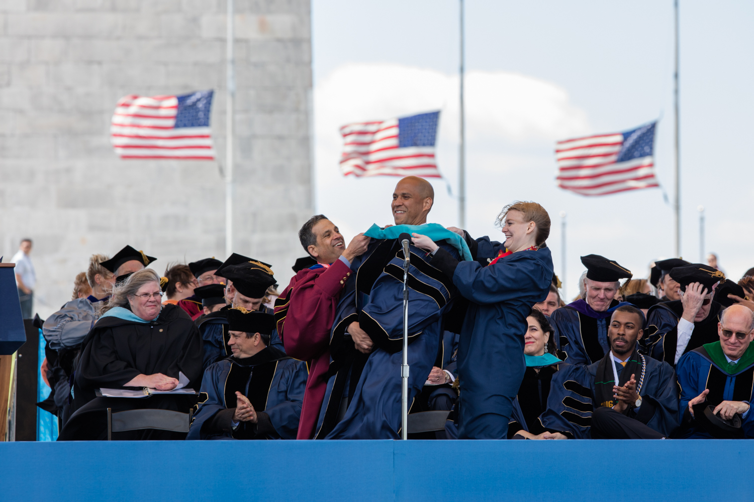 COMMENCEMENT2016_GALLERY
