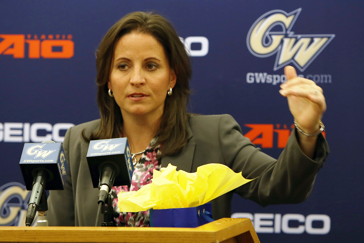 GW Names Jennifer Rizzotti New Women's Basketball Coach | GW Today | The George Washington University