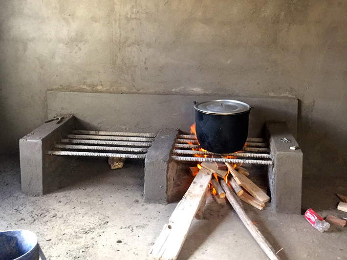 The new communal stove in Panecillo, Ecuador. (Photo courtesy Sara Durrani)