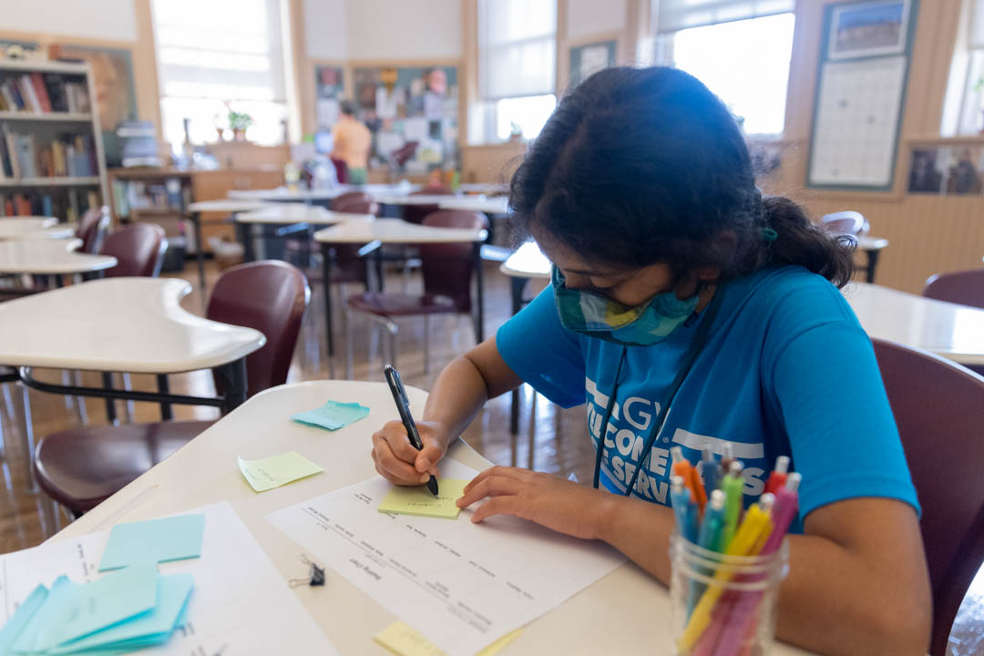 GW Students participate in Welcome Days of Service, helping to organize classrooms at the School Without Walls in Foggy Bottom.