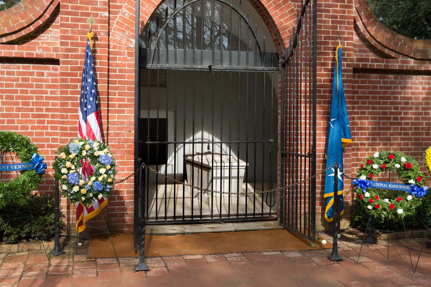 MT Vernon Wreath