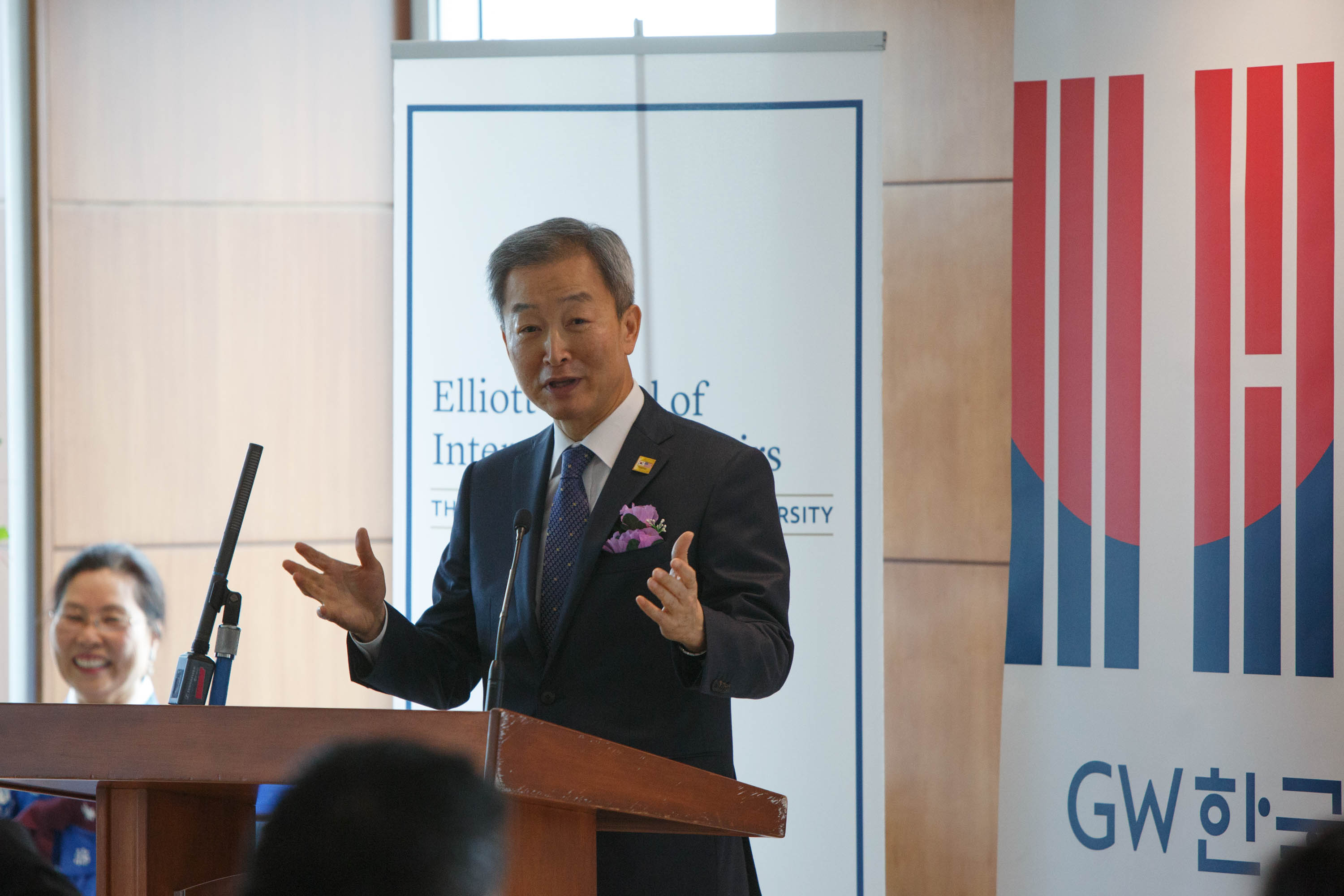 Ahn Ho-Young, South Korea ambassador to the United States