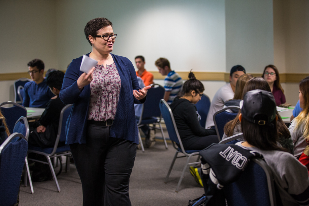 Carrie Ross leads a Title IX training session for freshmen. (Zach Marin/GW Today)