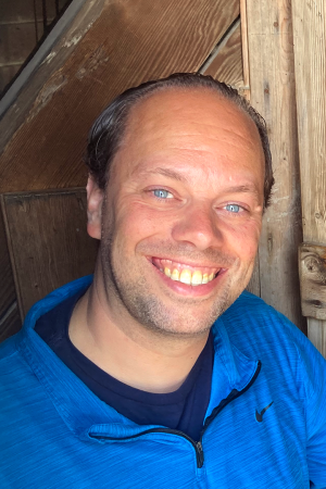 Prof Alexander van der Horst in a blue shirt