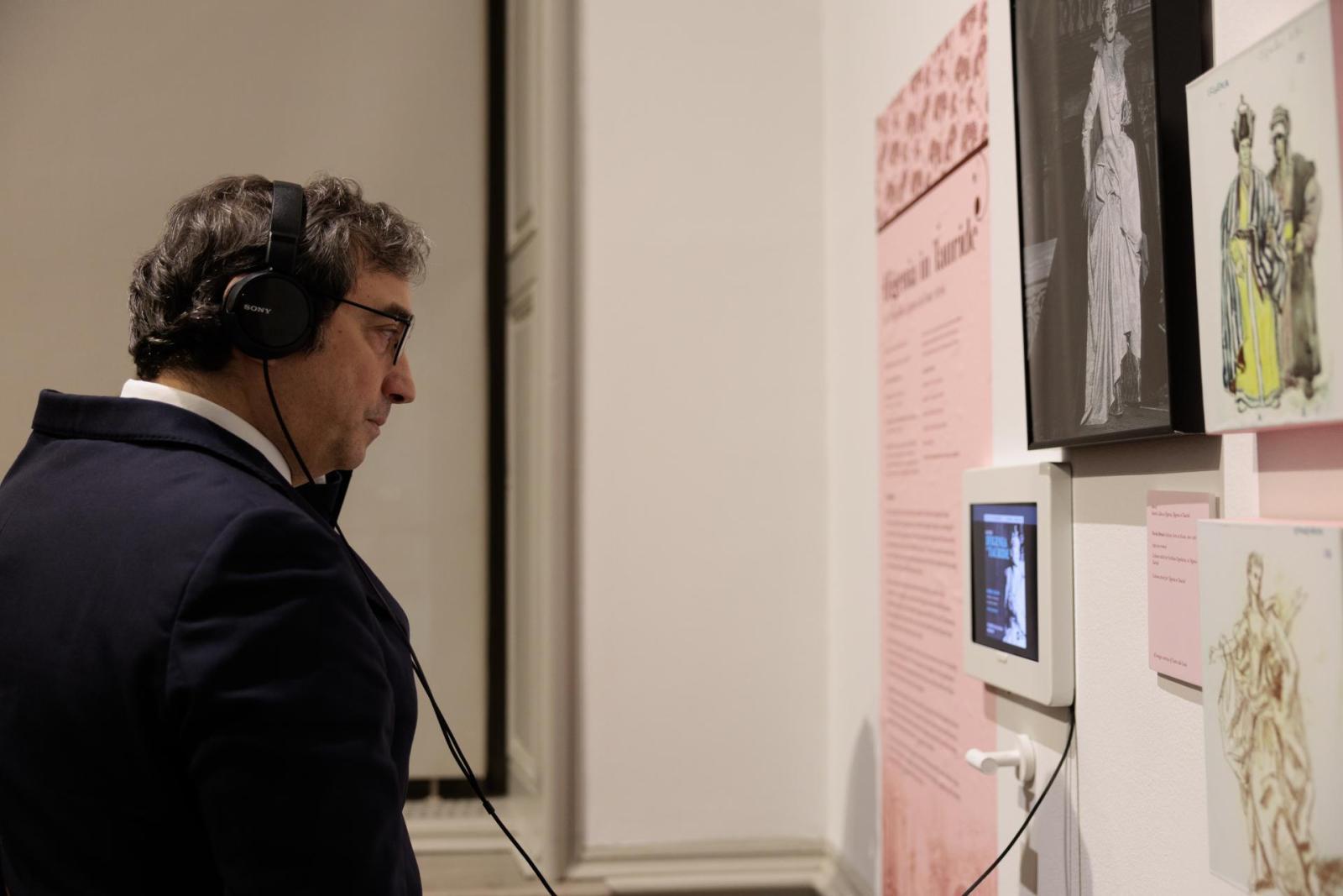 Marco Peronaci, Ambassador of Italy, at exhibit opening