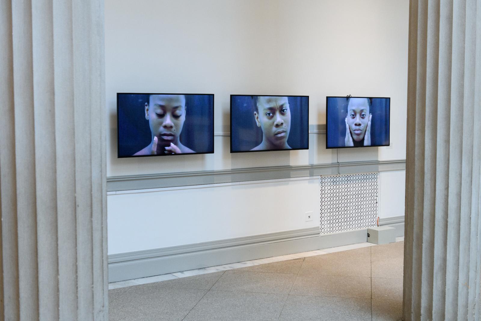 Petrona Morrison - Selfie, 2017, video installation