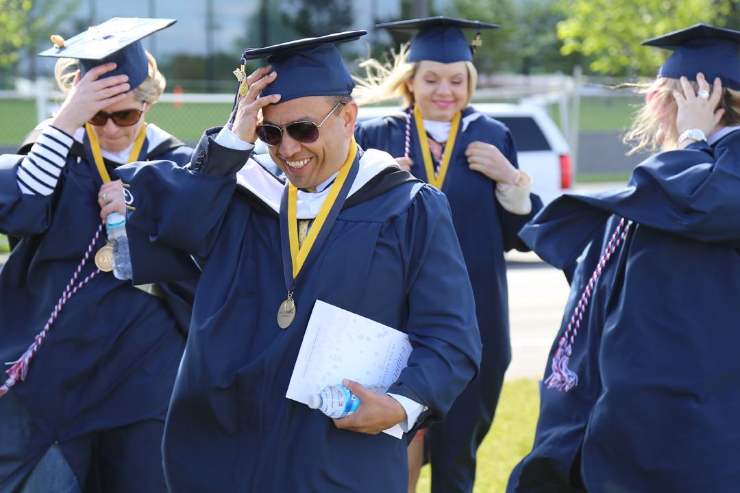 COMMENCEMENT2016_GALLERY