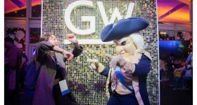 The George mascot at the 2023 Alumni & Families Weekend