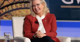 Liz Cheney speaks at Jack Morton Auditorium